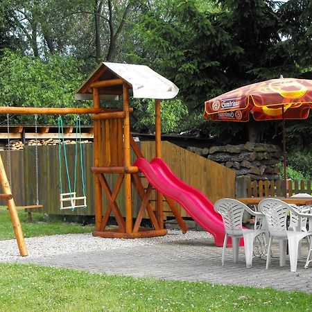 Pension U Milana Dvůr Králové nad Labem Dış mekan fotoğraf
