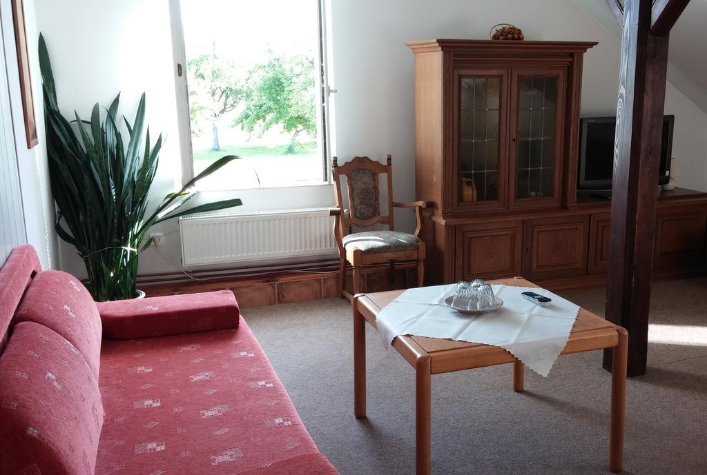 Pension U Milana Dvůr Králové nad Labem Dış mekan fotoğraf